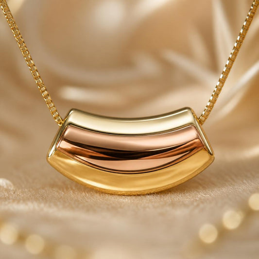 KYRA Éclat Wave Pendant